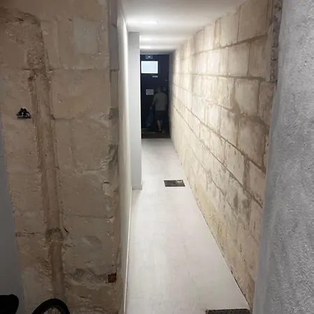 Charmant Studio Place Du Marche Λα Ροσέλ